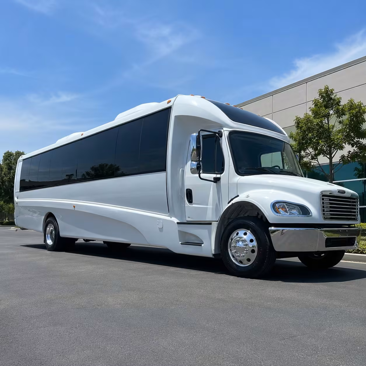 15 35 passenger minibus